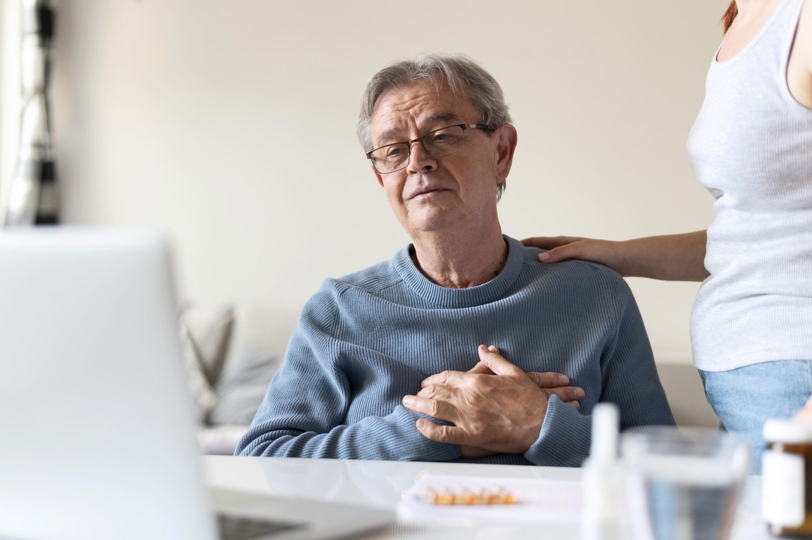 idoso diabetico e com doenças cardiovasculares
